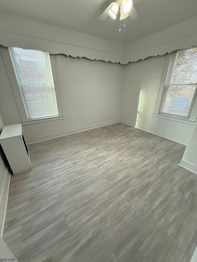 Building Photo - 85 Sunnyside Terrace