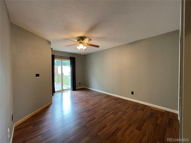Building Photo - 954 Oakwood Dr