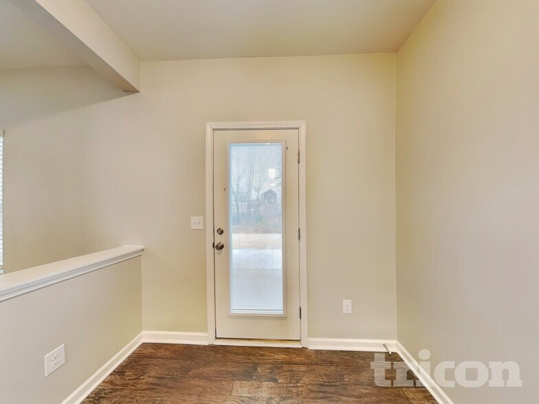 Building Photo - 115 Clove Hitch Dr