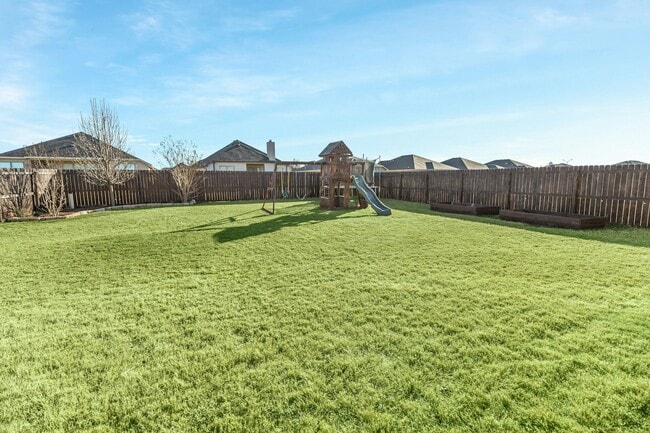 Building Photo - 605 Coventry Dr