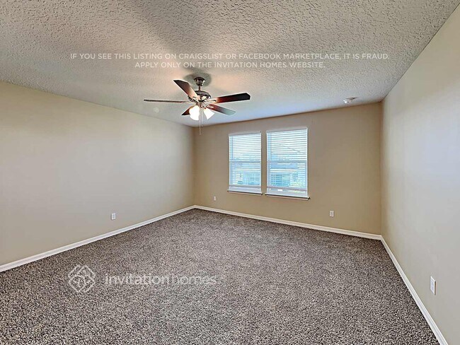 Building Photo - 2275 Bur Oak Blvd
