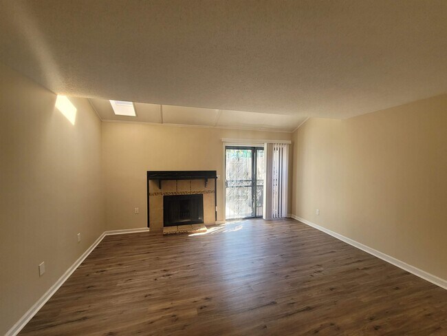 Primary Photo - 154 N Auburndale St