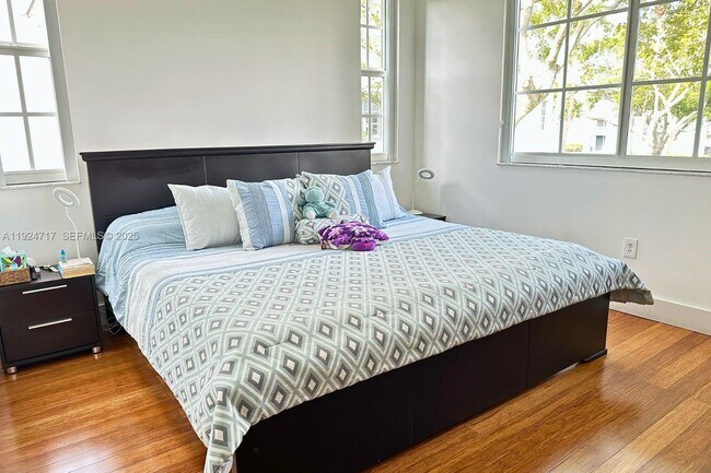 Building Photo - 4350 NW 107th Ave