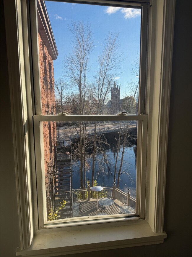 Building Photo - 9 Market Street