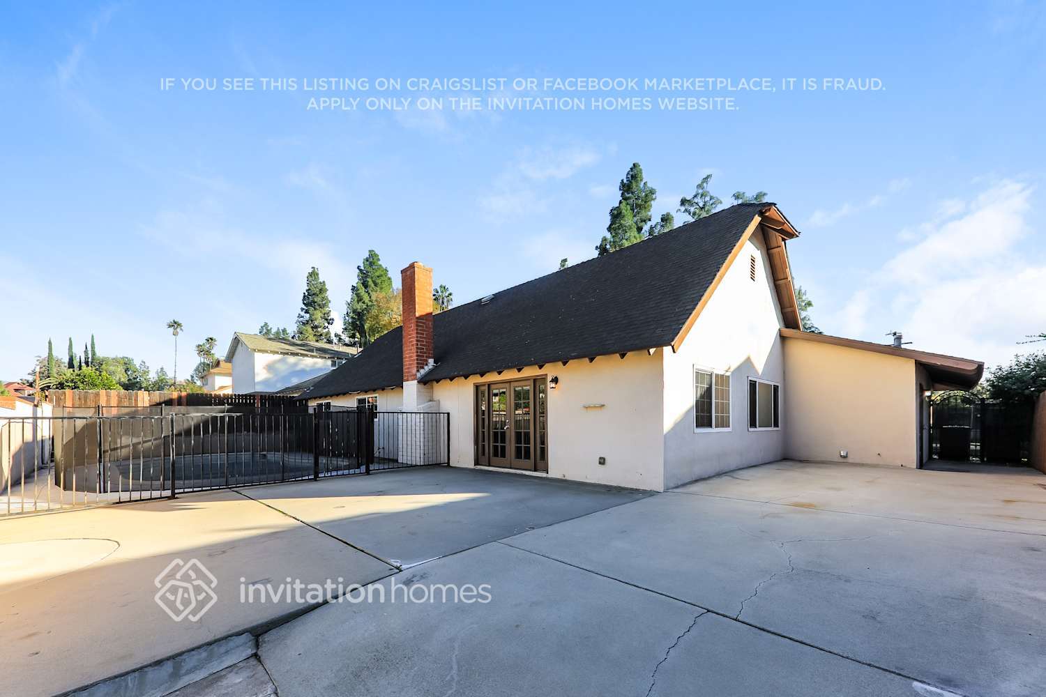 Building Photo - 1305 Morrison Dr