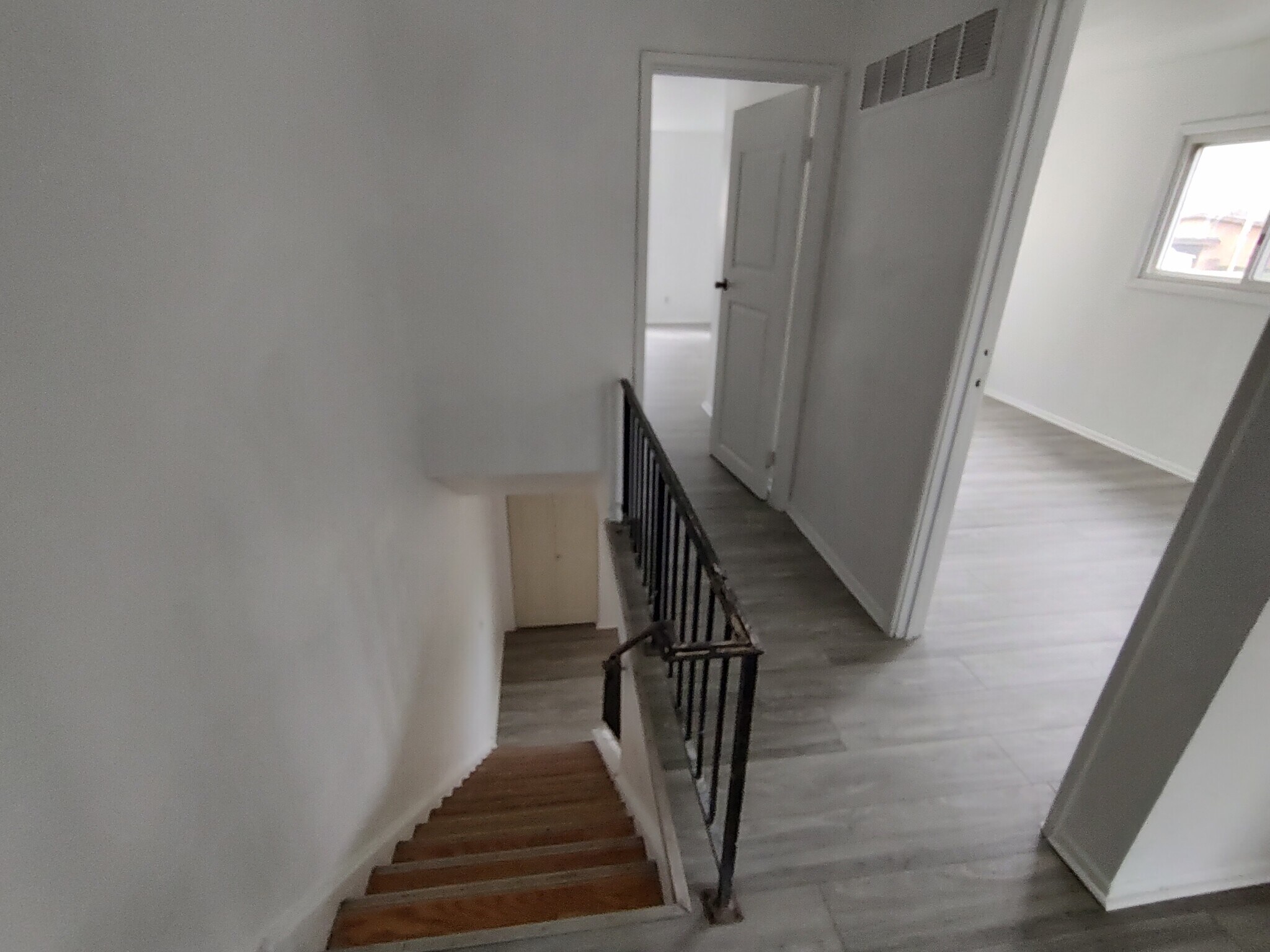 Building Photo - 161 N Ohio St