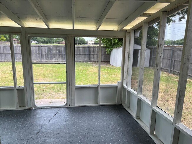 Building Photo - 507 Hilltop Ln