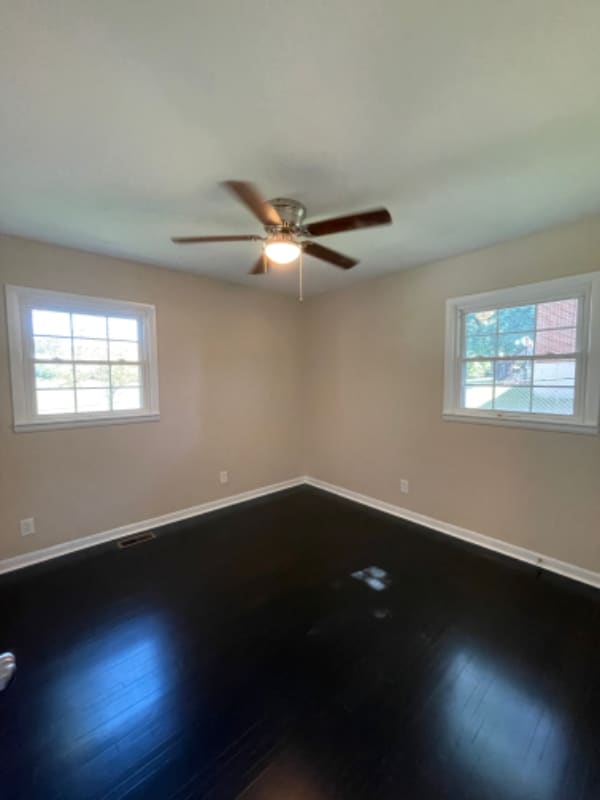 Building Photo - 106 Herbison Ln