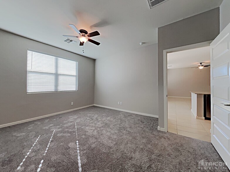 Building Photo - 605 W Cholena Trail