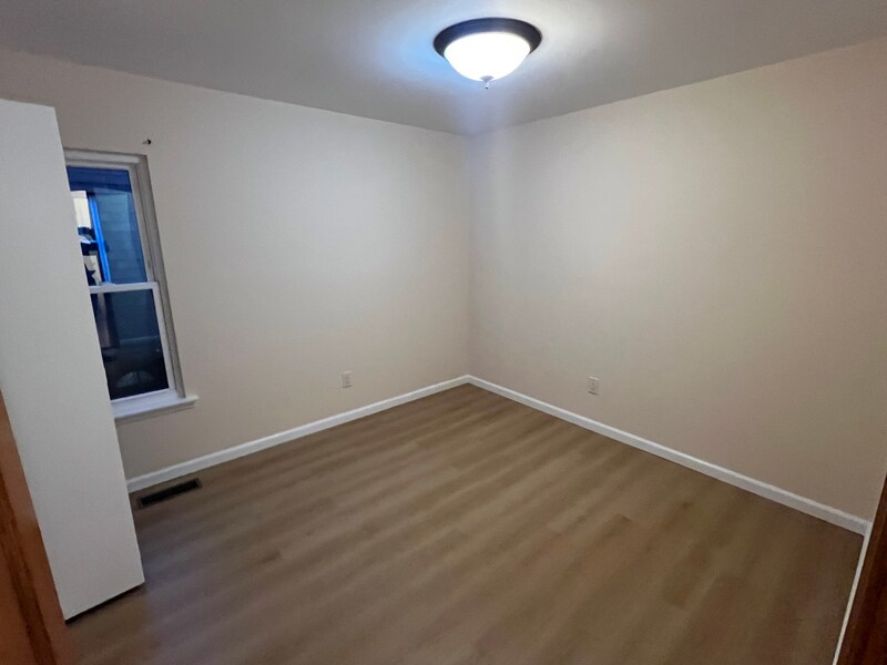 Building Photo - 10202 Murty Ln