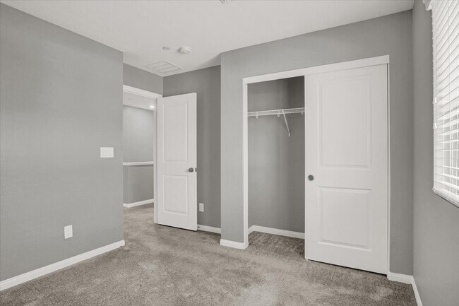 Building Photo - 502 Sonoma Range St