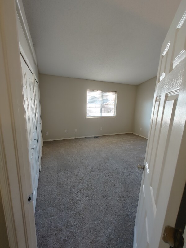 Building Photo - 7553 Barn Owl Dr