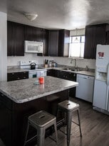 Building Photo - 240 N 17th St