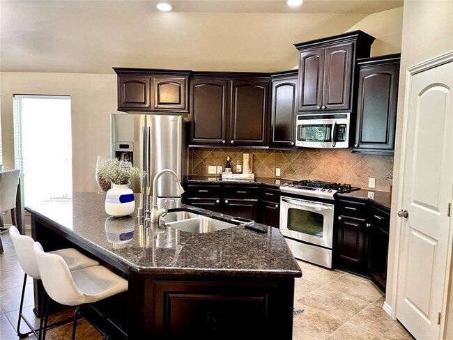 Building Photo - 25443 Lockspur Dr