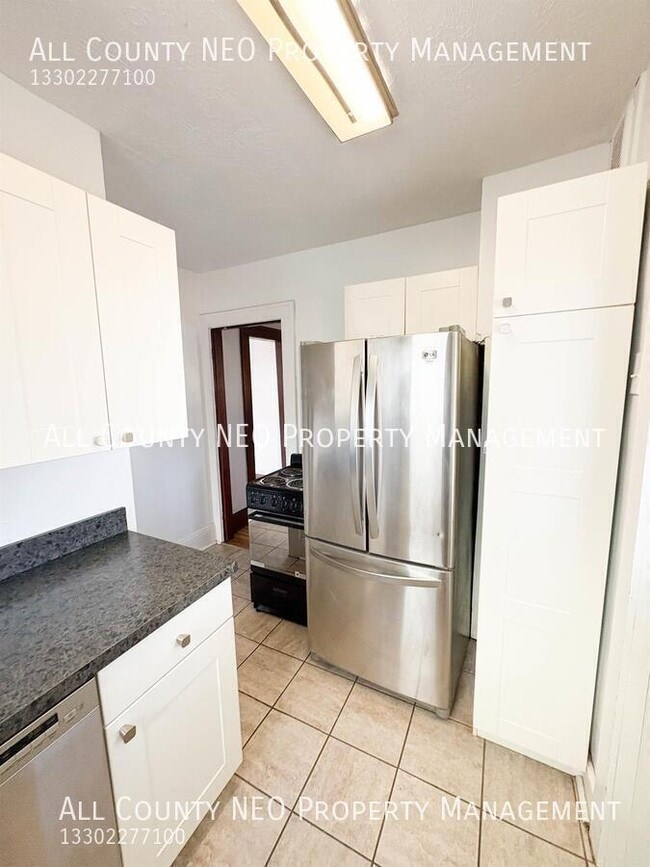 Building Photo - 1422 Elder Ave