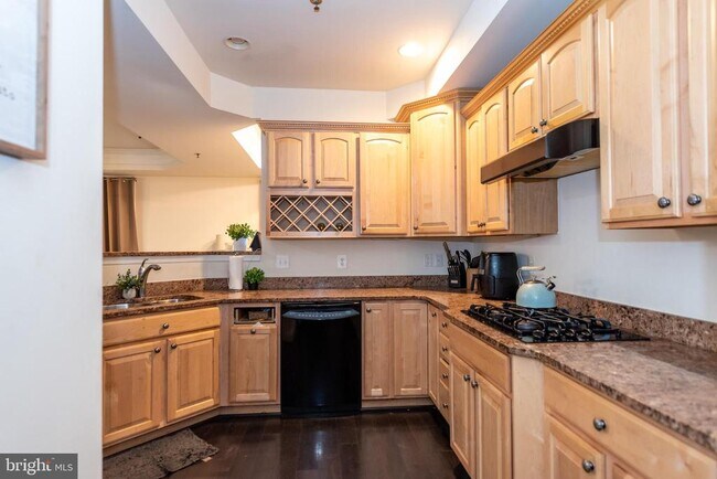 Building Photo - 7117 Mason Grove Ct