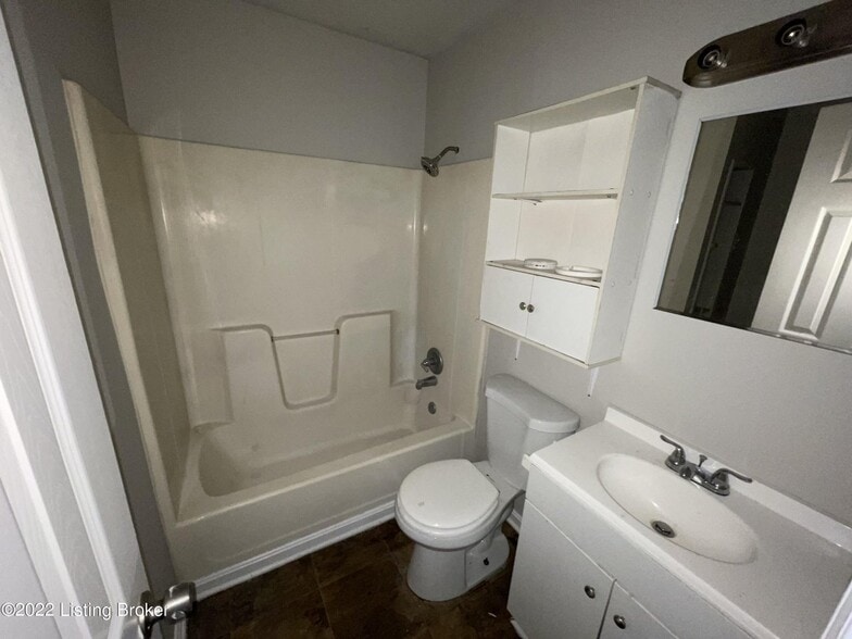 Building Photo - 13211 Forge Cir