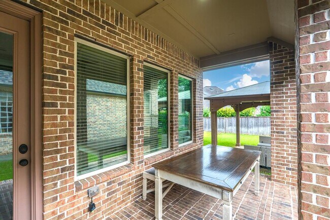 Building Photo - 34 Danby Place