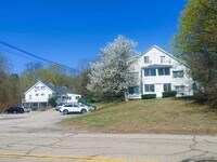 Building Photo - 65 Curve St