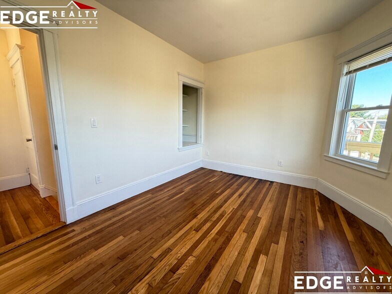 Building Photo - 96 Brayton Rd