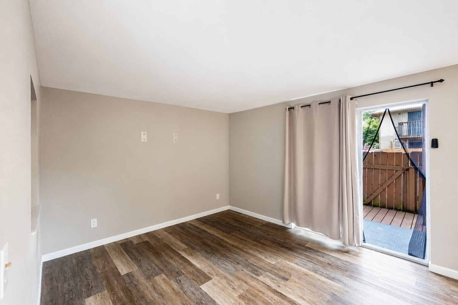 Building Photo - 4827 S 56th St