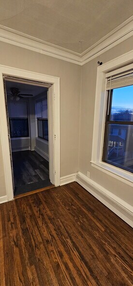 Building Photo - 3819 N Drake Ave