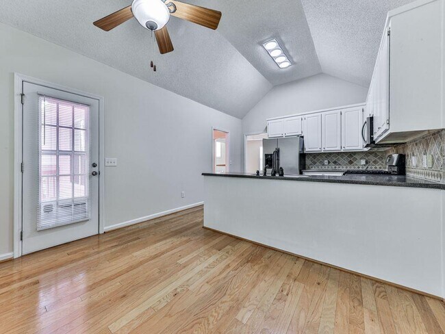 Building Photo - 3007 Clove Tree Ln