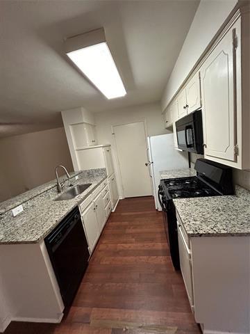 Building Photo - 1302 Crescent St