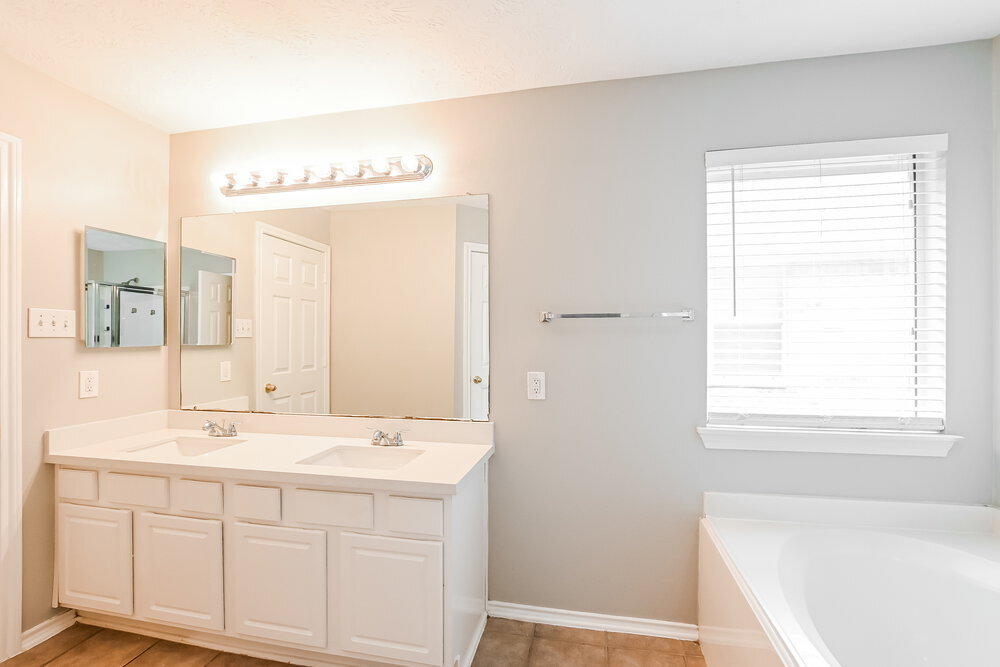 Building Photo - 12018 Lucky Meadow Dr