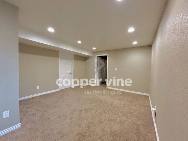 Building Photo - 13145 Hazel Ct