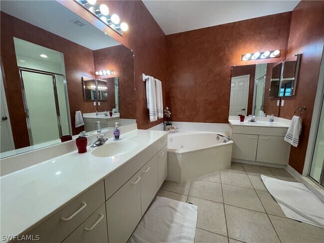 Building Photo - 2021 Crestview Way