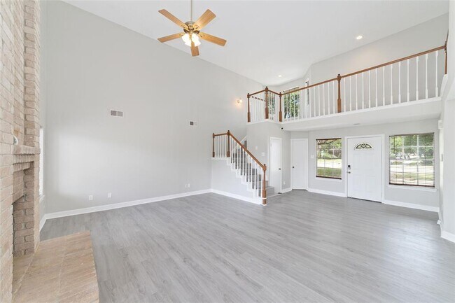 Building Photo - 14651 Via Del Norte Dr