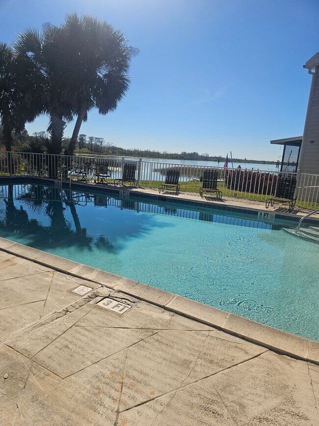 Building Photo - 412 Orange Blossom Dr