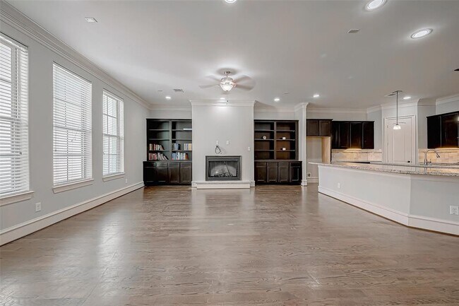 Building Photo - 5226 Kiam St