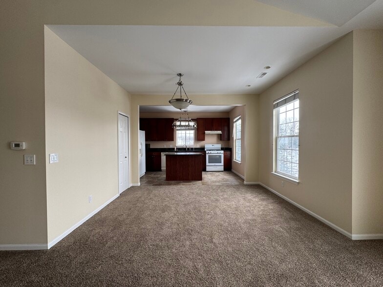 Building Photo - 1220 Alameda Blvd