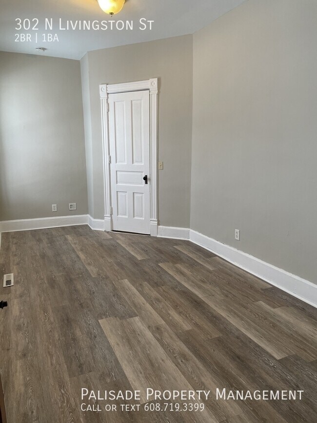 Building Photo - 302 N Livingston St