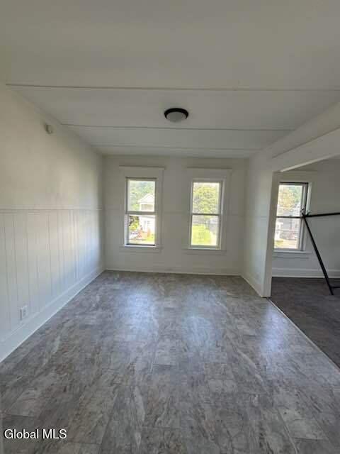 Building Photo - 169 Kingsboro Ave