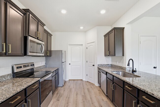 Building Photo - 2044 Mule Ridge Dr