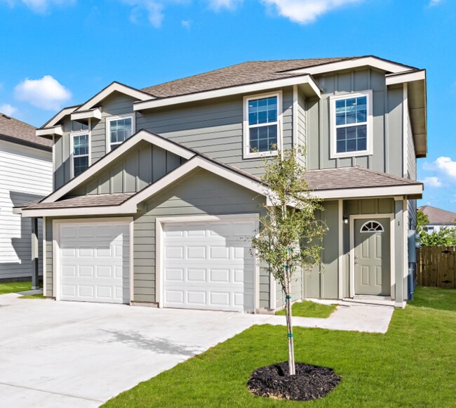 Building Photo - Modern 3-Bedroom Duplex with Private Garag...
