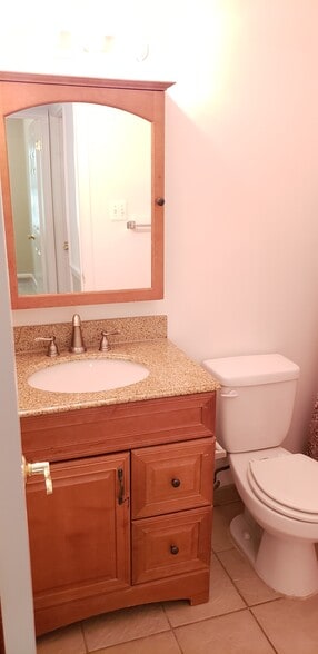 Building Photo - 9164 Broken Oak Pl