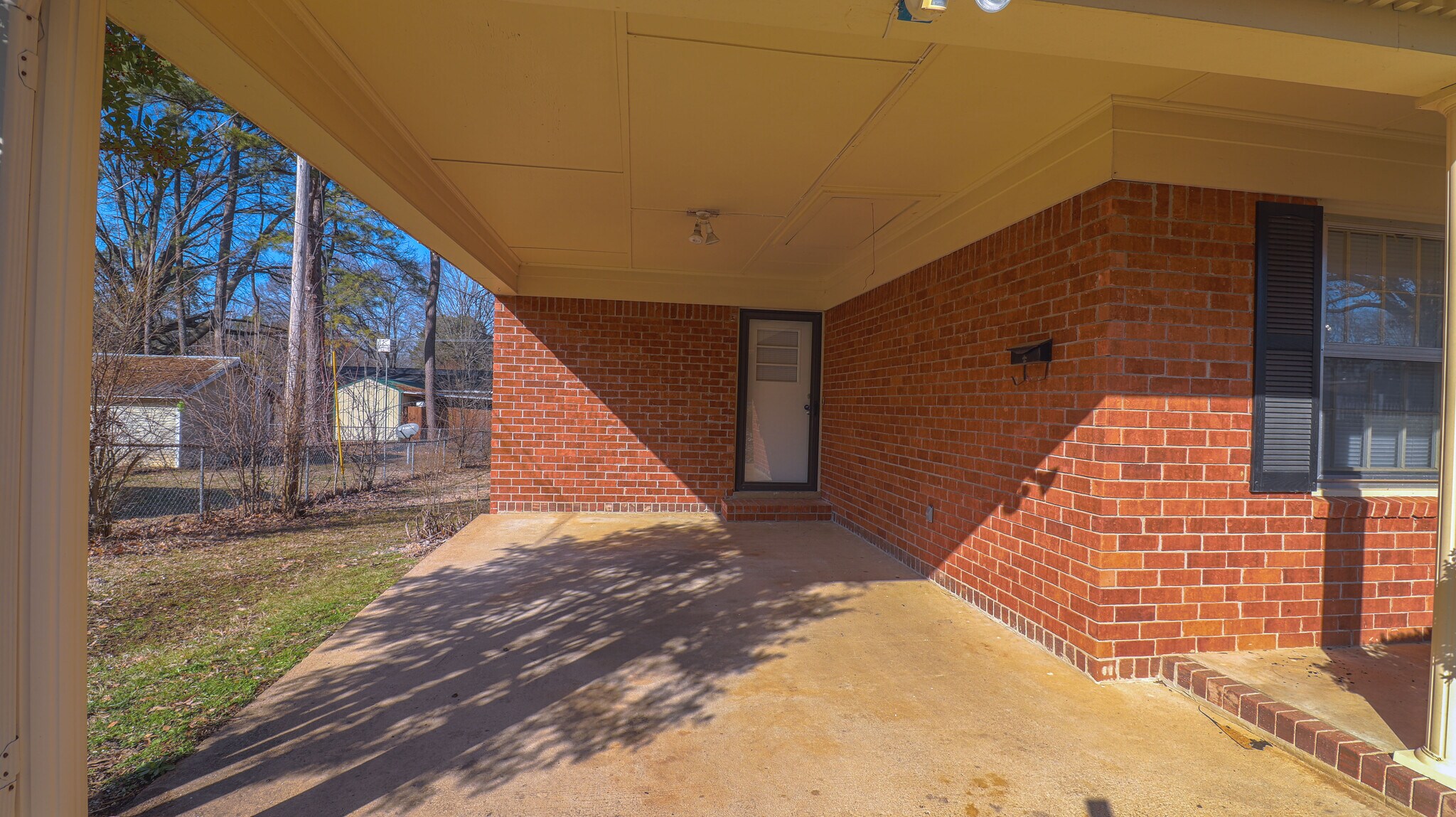 Building Photo - 725 Carlton St