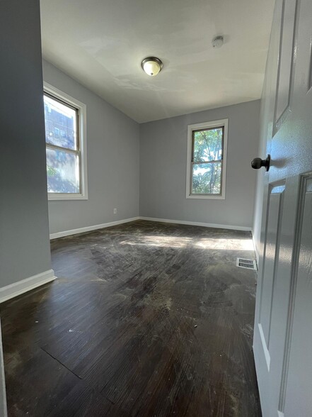 Building Photo - 49 Lembeck Ave