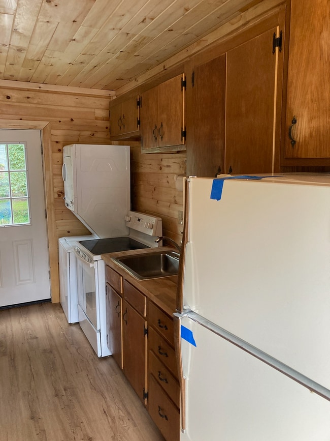 Building Photo - 11 Newhall St