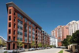 Building Photo - AMLI Flatiron