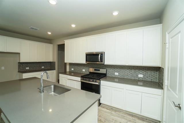 Building Photo - 333 Edmund Ln