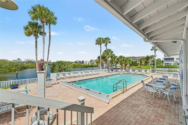 Building Photo - 5567 Sea Forest Dr