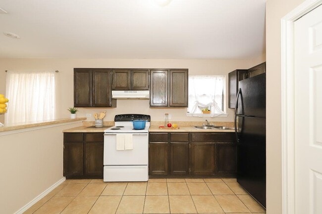 Building Photo - 2918 Garfield St