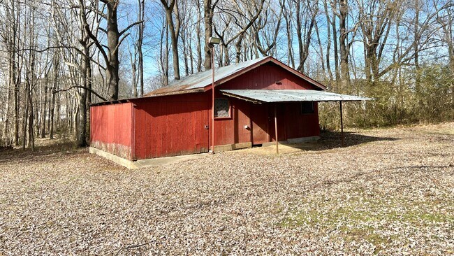 Building Photo - Coming Soon : 3BR+, 1 1/2BA house in Greenbrier