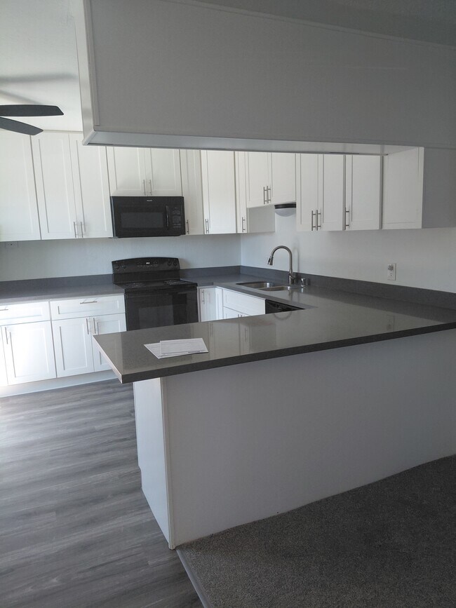 Building Photo - Dalewood Apartments