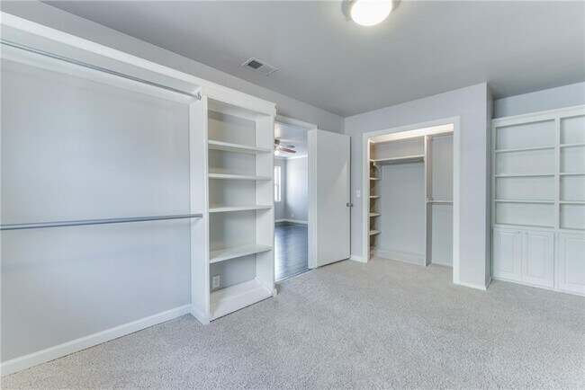 Building Photo - Luxury Living in Quail Creek!!